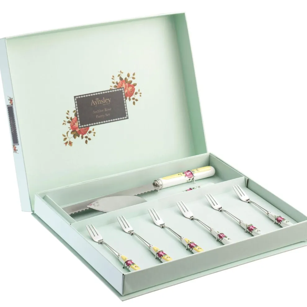 Aynsley Archive Rose Pastry Set